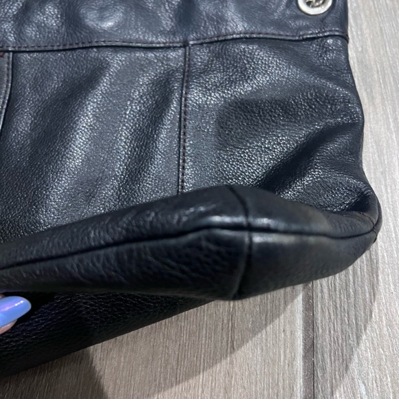 Fossil Black Genuine Leather Hobo Shoulder Bag Silver Hardware Medium Size - Picture 4 of 10